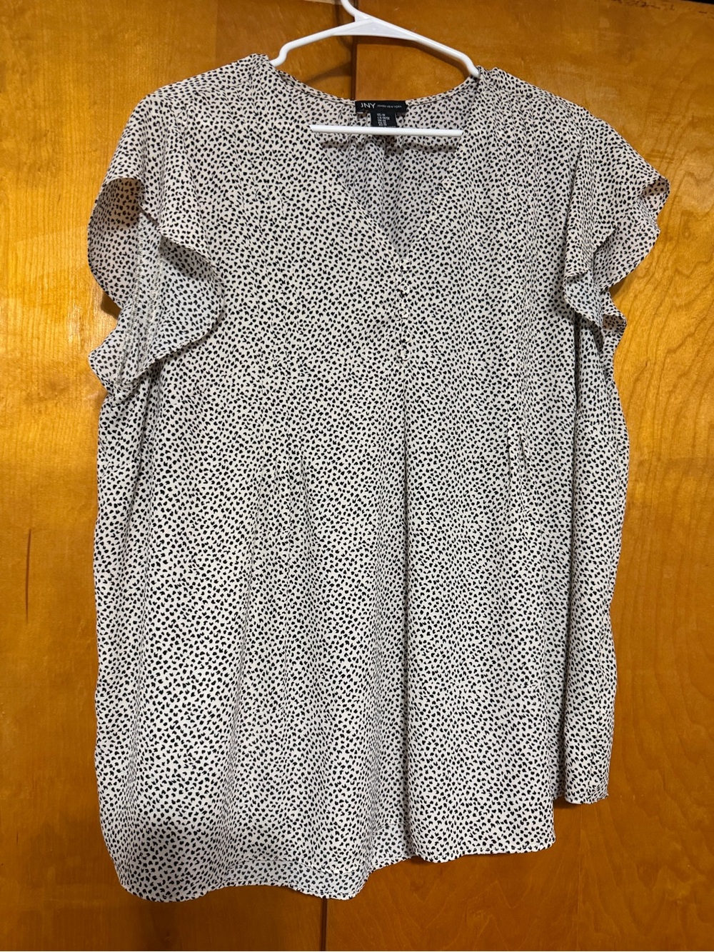 Jones New York Cream Blouse with Black Dot Print and Flutter Sleeves